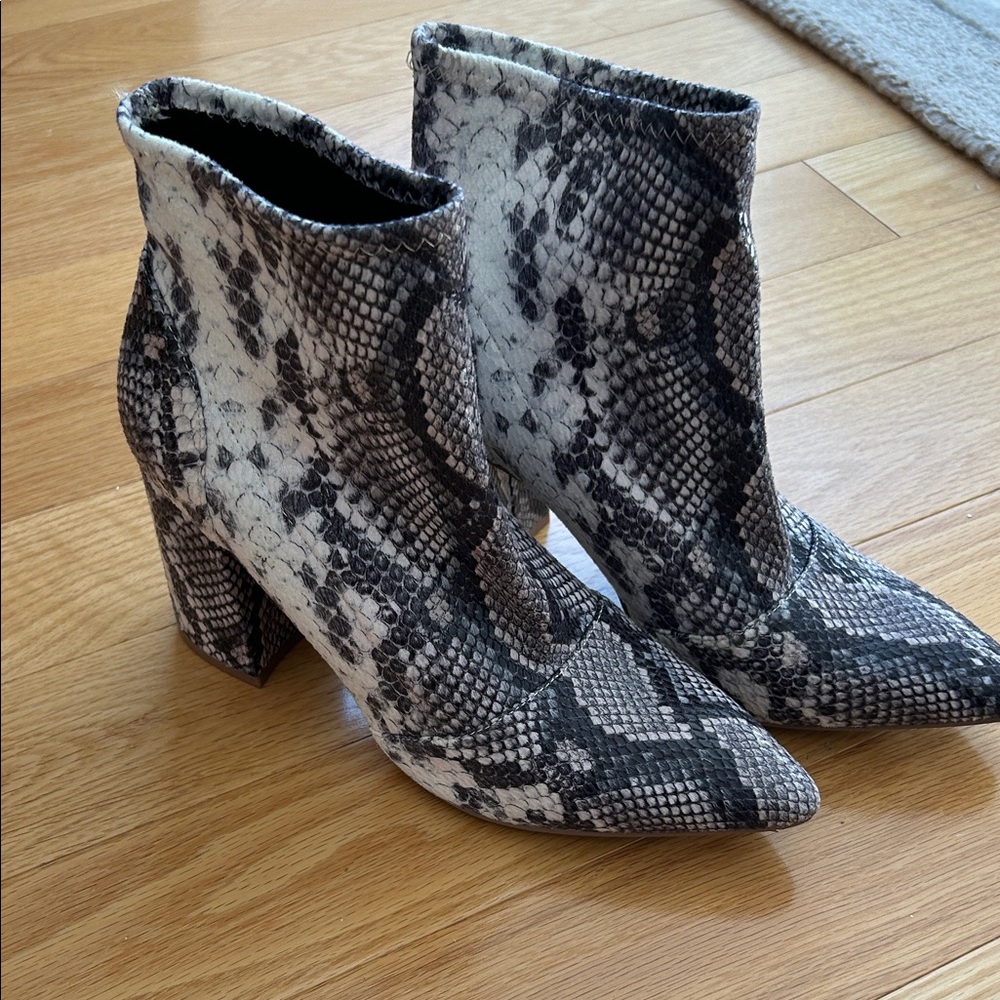 Charles David Black and White Snakeskin Heeled Boots